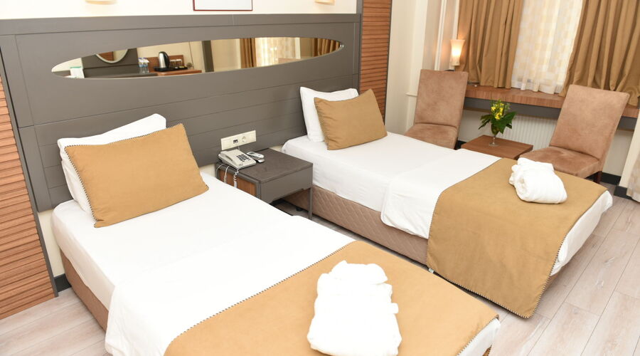 5* LYCUS RİVER THERMAL OTEL